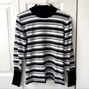Tahari long sleeve striped turtleneck size L